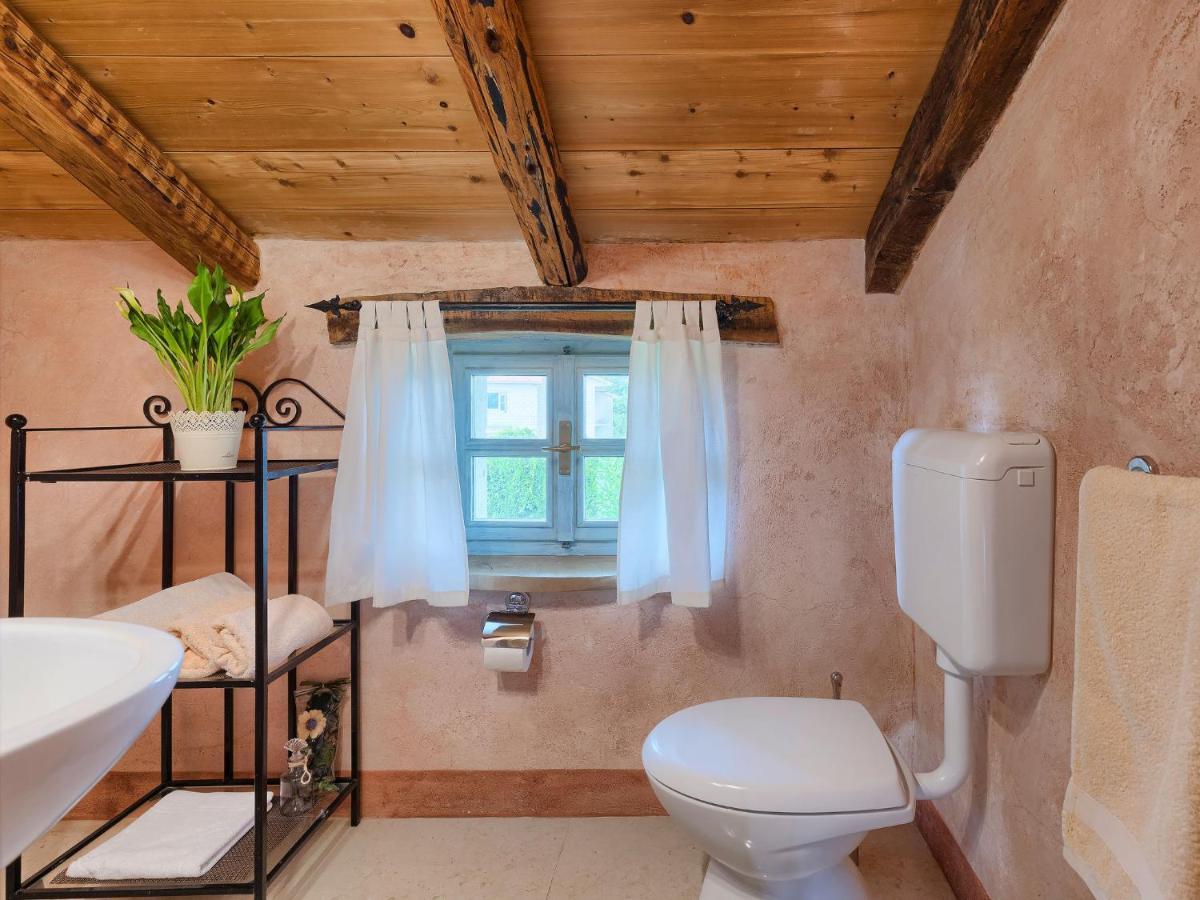 Hrelja - Roj418 By Interhome *